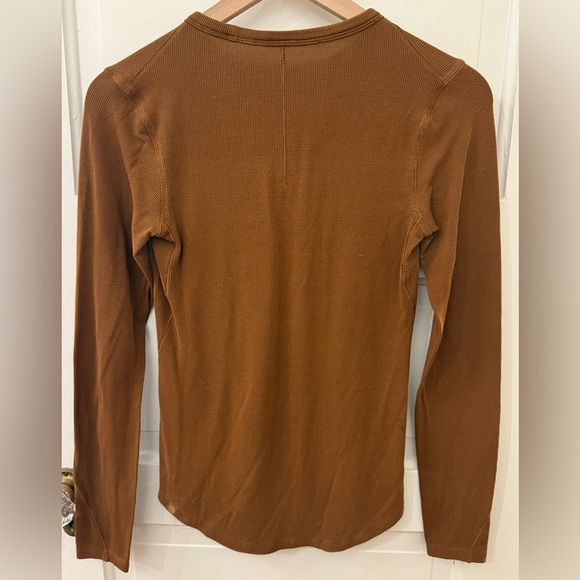 Lululemon Hold Tight Long Sleeve Shirt Roasted Brown - Picture 2 of 9